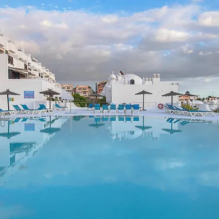 Adeje Paradise Oasis אדחה